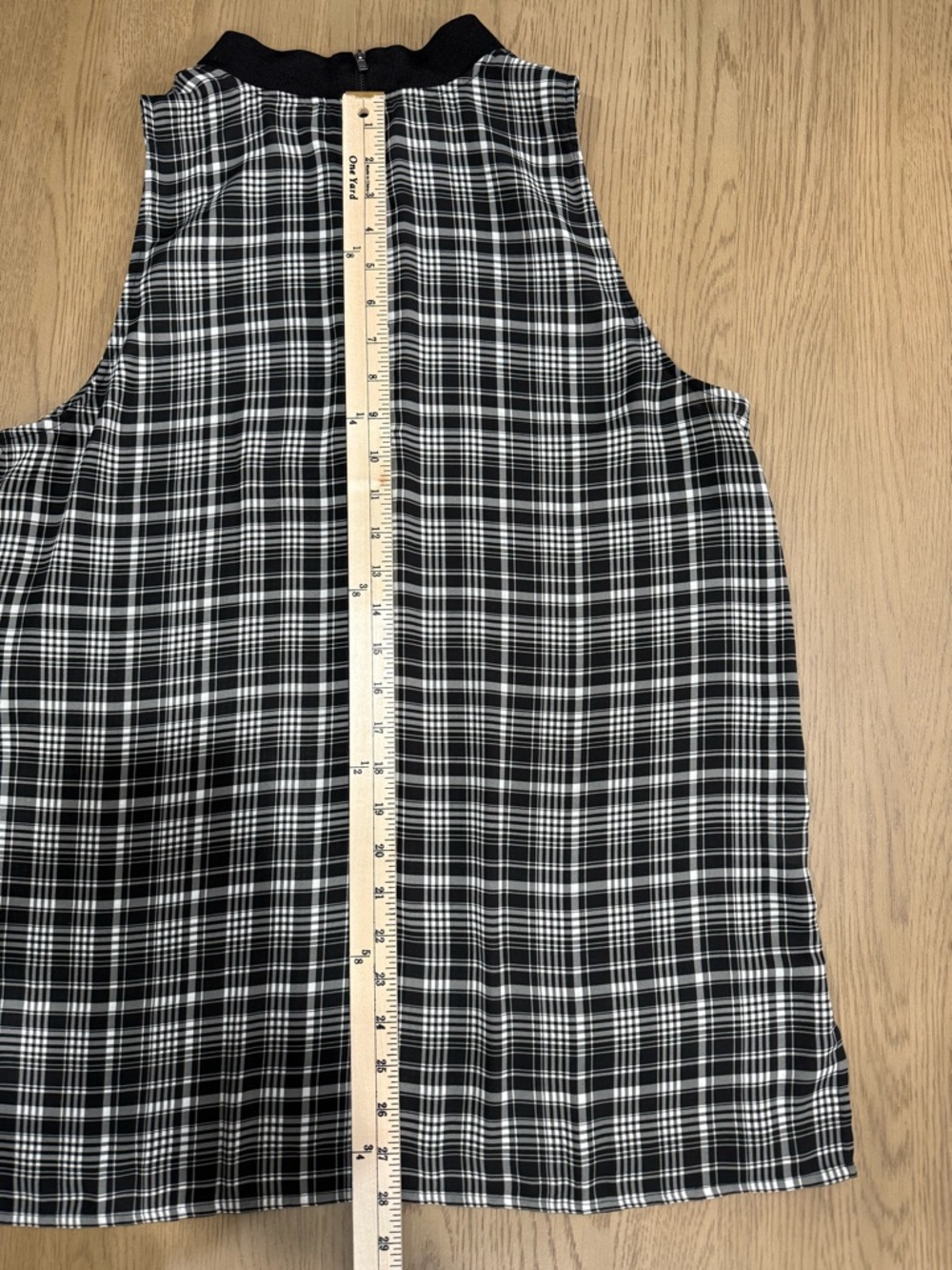 LOFT Plaid Sleeveless Blouse Mock Neck Zip Back Career Chic Preppy Chiffon Large - Picture 11 of 12